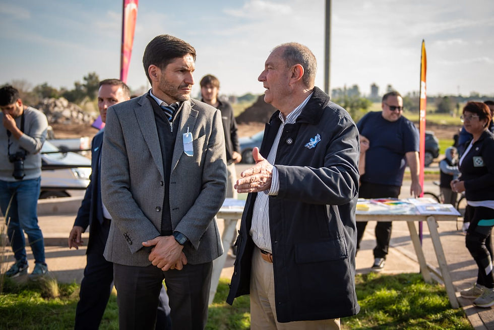 Granadero Baigorria: Maglia y Pullaro inauguraron una histórica plaza en Remanso Valerio