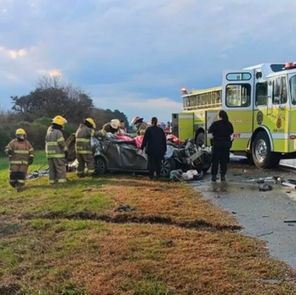 Accidente fatal entre un auto y un camión en la autopista a la altura de Monje: dos muertos