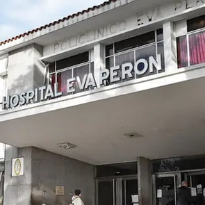 Granadero Baigorria: una joven lucha por su vida tras caer por una escalera durante el partido de Argentina