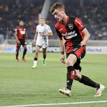 Newell's se floreó ante un salvado Central Córdoba y se afianzó en zona de Sudamericana