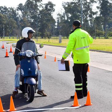Capitán Bermúdez habilitó nuevo circuito para el examen práctico de motos