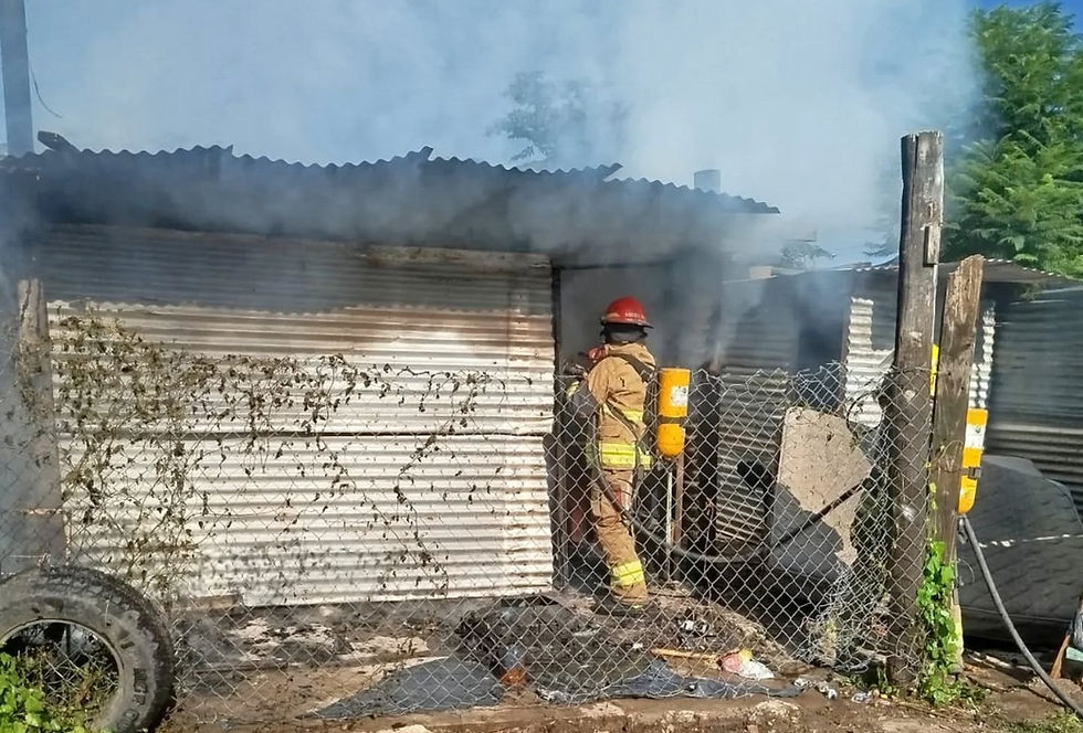 Incendio de una vivienda precaria en barrio Retiro fue controlado por Bomberos Voluntarios