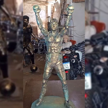 La región lleva reunidos cerca de 30 kilos de bronce para el monumento homenaje a "Locomotora" Oliveras