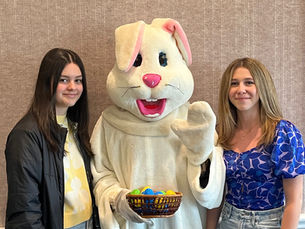 LAINEY & AVA WISH EVERYONE A HAPPY EASTER 🐇