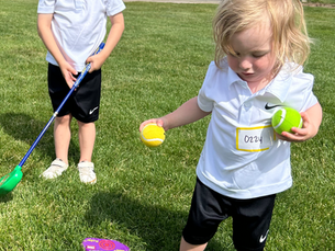 OXLEE & OZZY LEARNING TO PLAY GOLF ⛳️ 😊