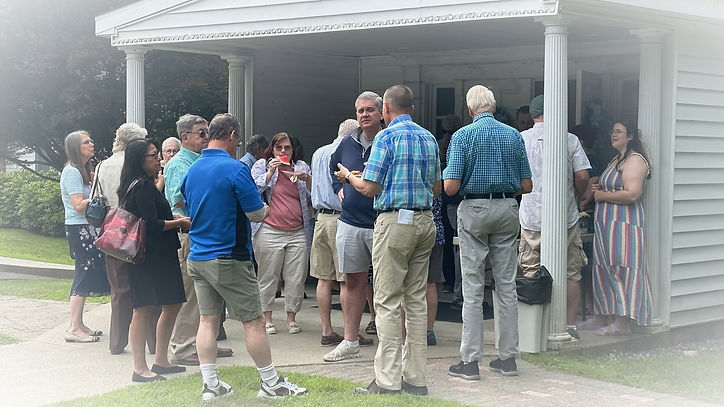 White and Black Simple Lined White UI Bl