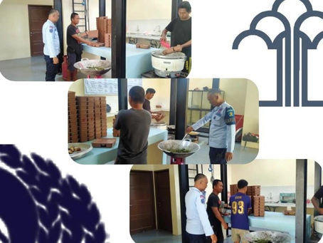 Monitoring serta kontrol kegiatan tamping koki di dapur