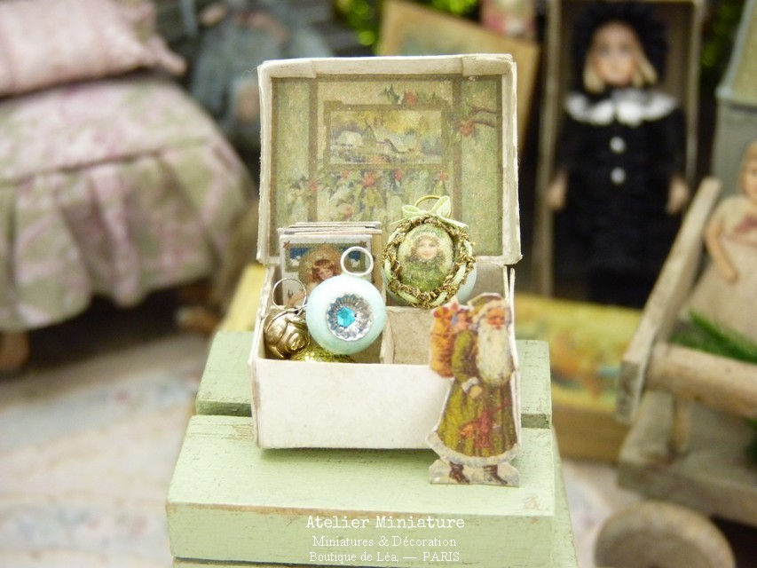 Boîte de Noël Miniature, Maison de Poupée, Échelle 1/12