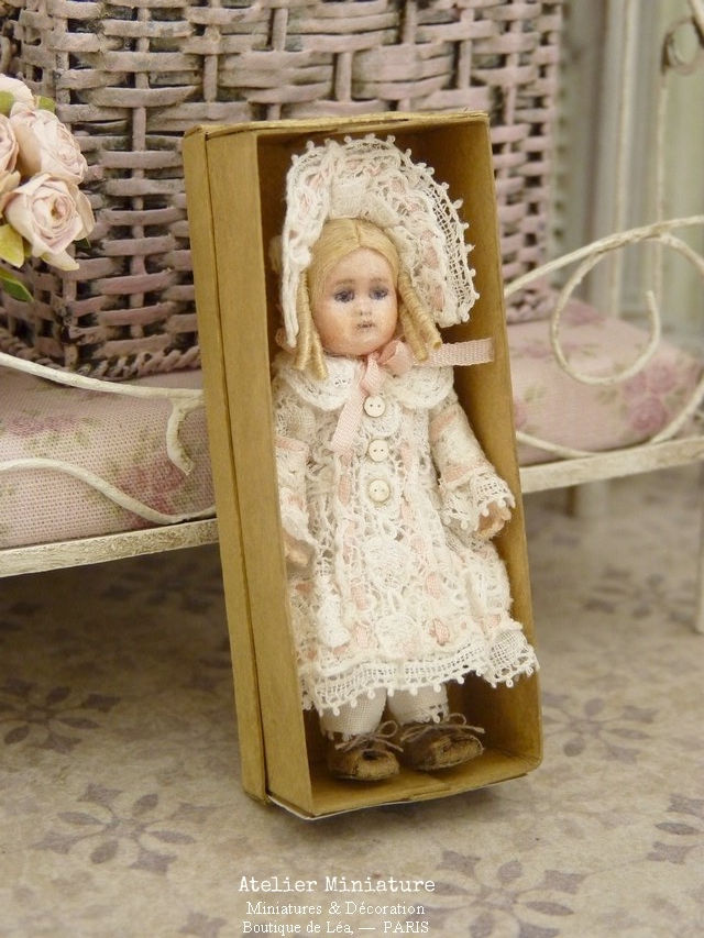 Miniature : Poupée Miniature, 5,5 cm, style Kammer et Reinhardt, Échelle 1/12