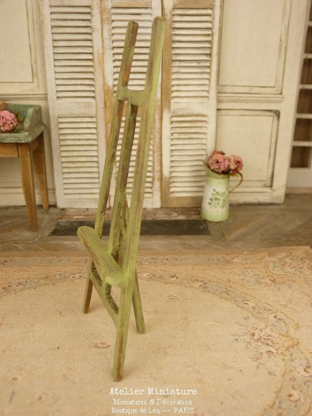 Miniature : Chevalet Miniature en Bois, Shabby Vert Provence, Échelle 1/12
