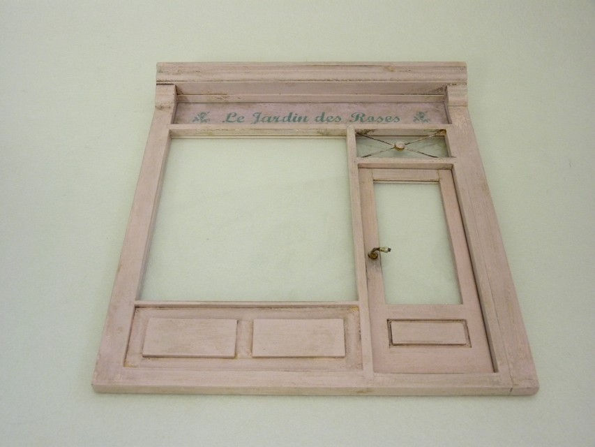 Miniature : Façade Parisienne, Boutique de Roses, Miniature en Bois, Échelle 1/12