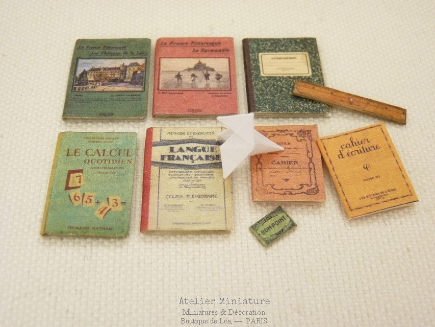 Thumbnail: Ensemble de Cahiers, Livres Miniatures d'École Ancienne, 1/12