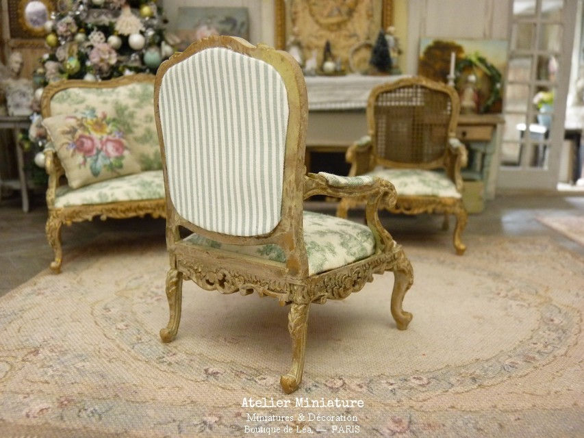 Thumbnail: Fauteuil Louis XV, Toile de Jouy Verte, Mobilier de Maison de Poupée