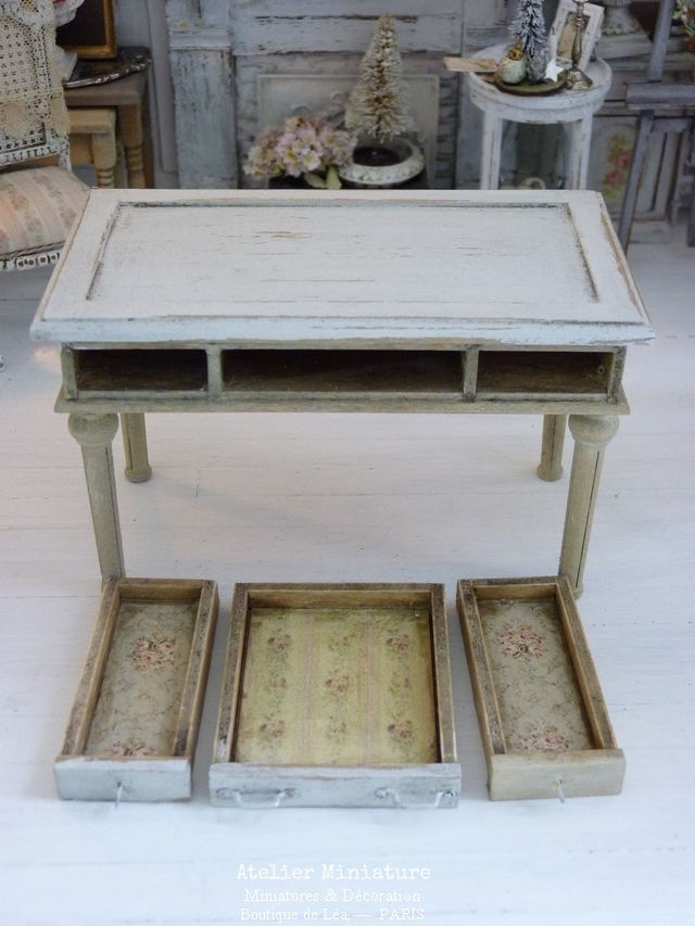 Thumbnail: Table Rectangulaire Miniature, Mobilier en Bois, Meuble de Poupée