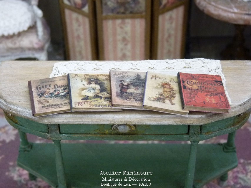Thumbnail: 5 Livres Miniatures (fermés), Maison de Poupée, 1/12