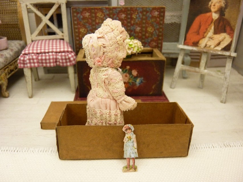 Thumbnail: Poupée miniature, 6,5 cm, style Kammer & Reinhardt,1/12