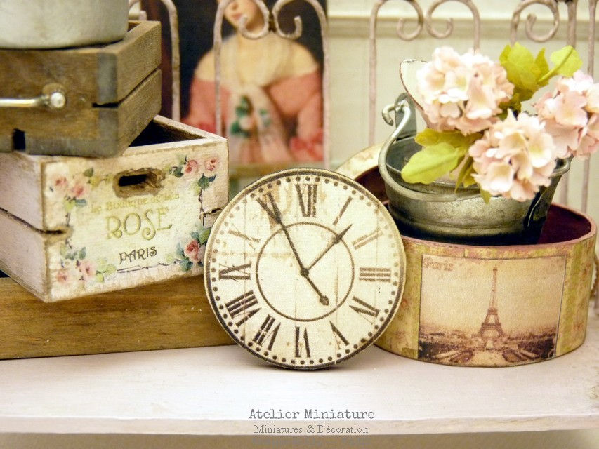 Miniature : Horloge Miniature en Bois, Échelle 1/12