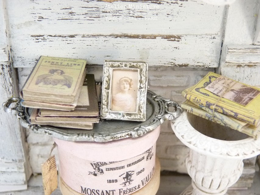 Miniature : Porte-photo miniature en métal, Maison de Poupée, Échelle 1/12