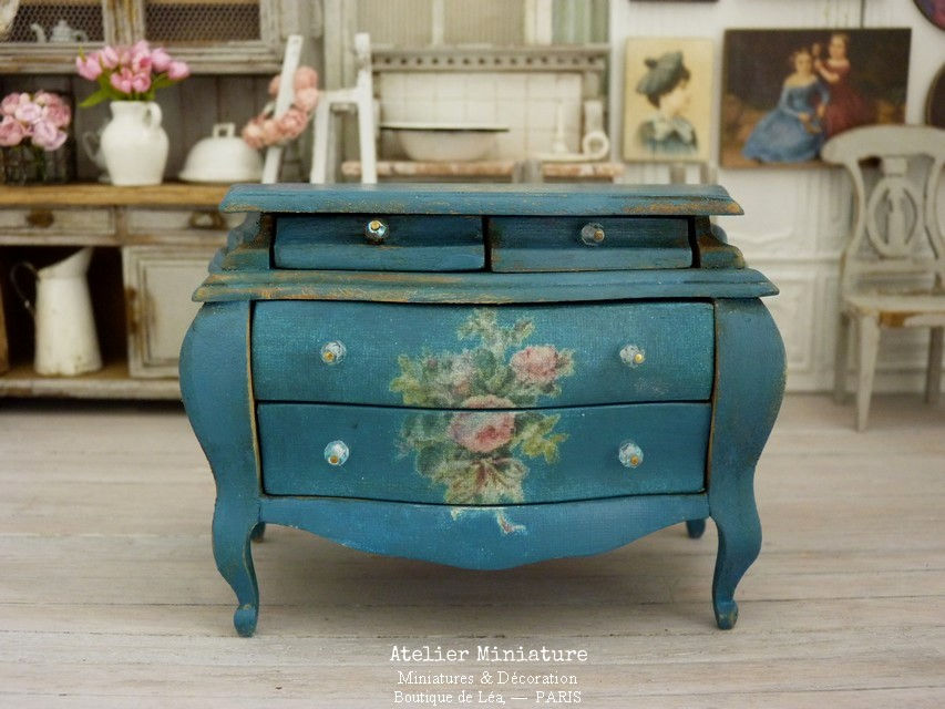 Commode Tombeau Louis XV, Mobilier en Bois, Maison de Poupée, 1/12