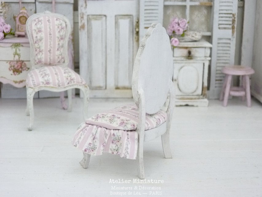 Miniature : Chaise de Style Napoléon III, Shabby Chic Romantique, Maison de Poupée