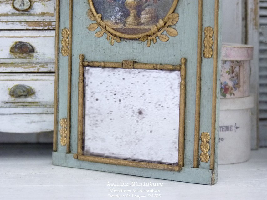Thumbnail: Miroir-Trumeau Vieilli Miniature en Bois, Échelle 1/12