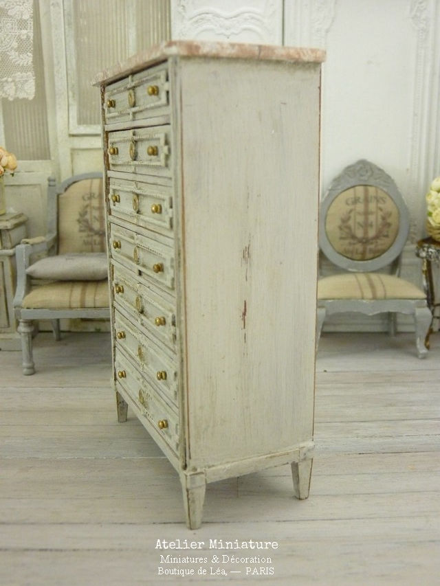 Thumbnail: Semainier Chiffonnier, 7 Tiroirs Fonctionnels, Maison de Poupée, Échelle 1/12