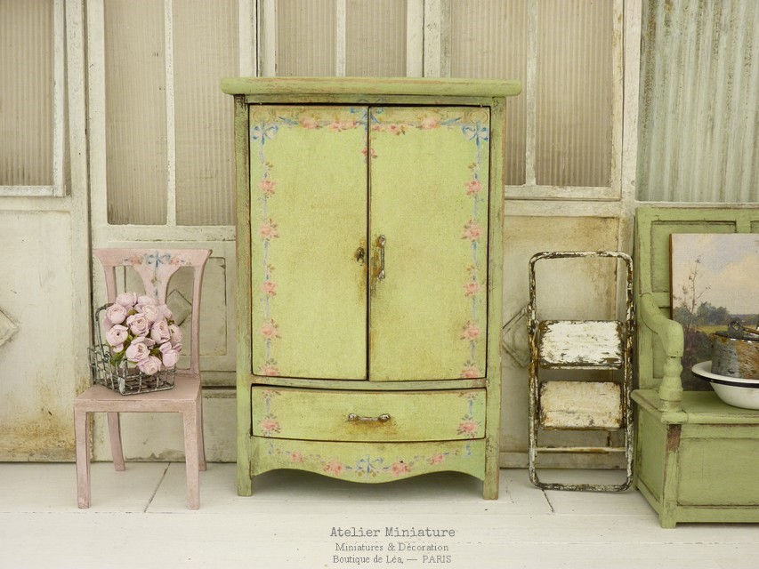Miniature : Armoire Penderie Lingère, Miniature en Bois, Maison de Poupée, 1/12