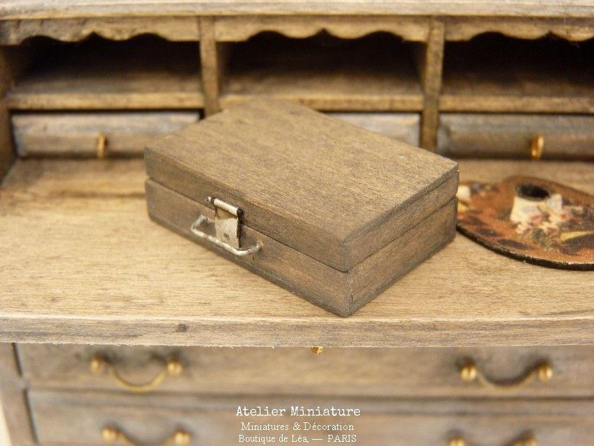 Miniature : Mallette d'Artiste-Peintre, Miniature en Bois Vieilli, Maison de Poupée