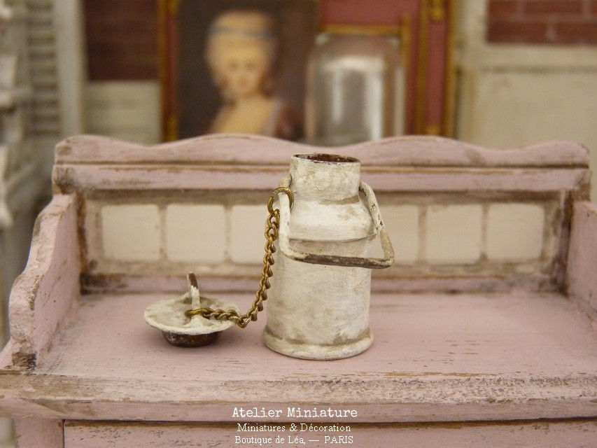 Thumbnail: Pot à Lait Miniature en Métal, Blanc, Maison de Poupée, 1/12