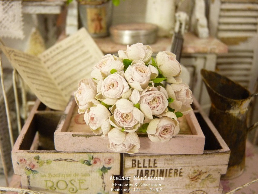 Miniature : #2 - Bouquet de Roses Miniatures, Fleurs en Papier, 100% fait main