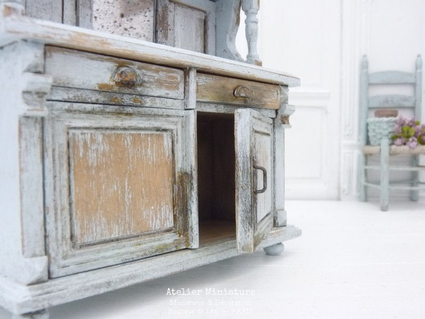 Thumbnail: Vaisselier Parisien Miniature en Bois, Chippy Shabby Bleu Ciel
