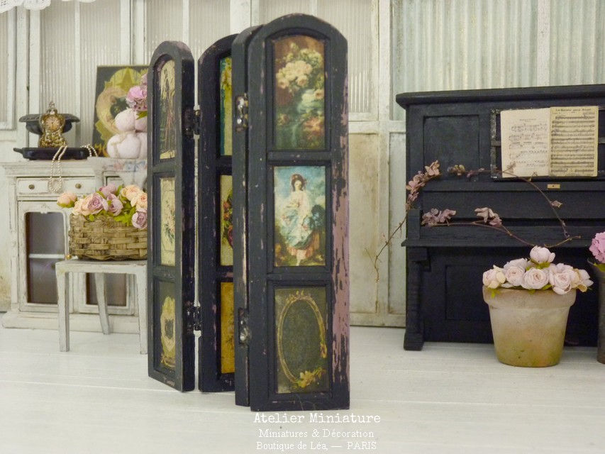 Miniature : Paravent miniature, Mobilier en bois, Imprimés vieillis, Chromos Victoriens