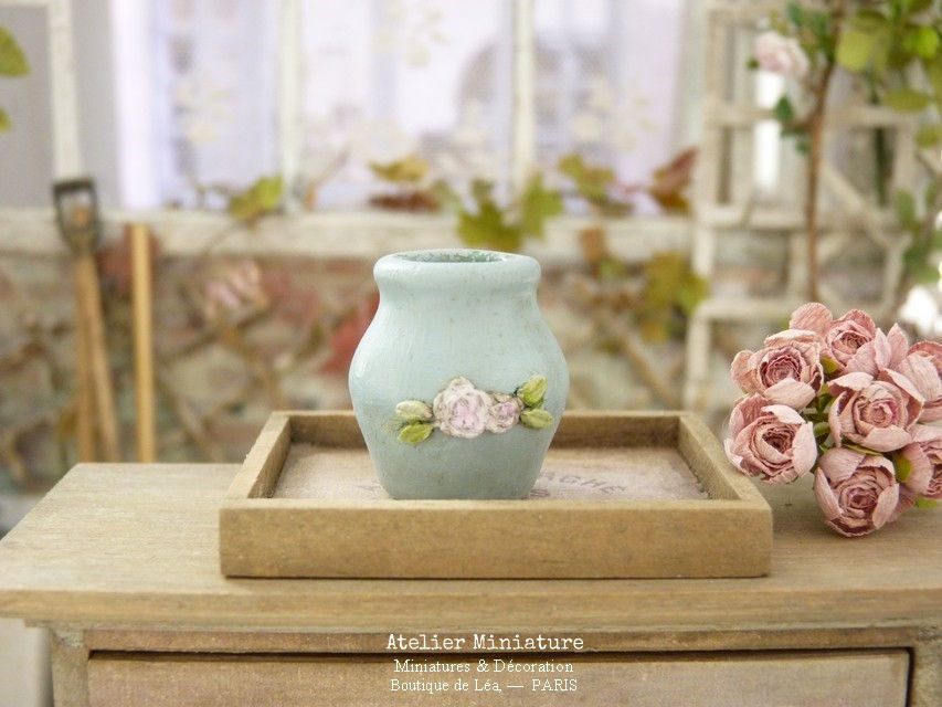 Miniature : Vase en Céramique Miniature, Bleu, Maison de Poupée, 1/12