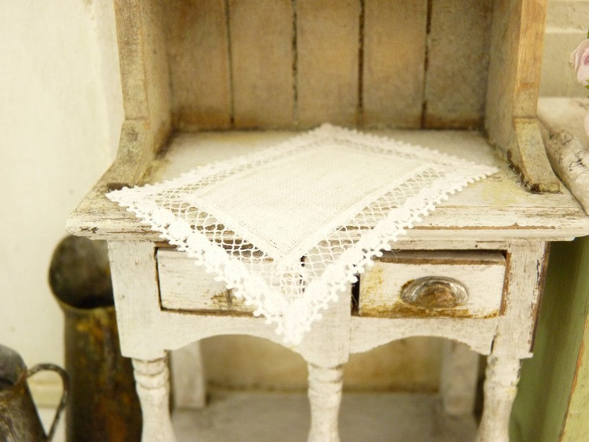 Miniature : Napperon Dentelle Ancienne Blanche, Échelle 1/12