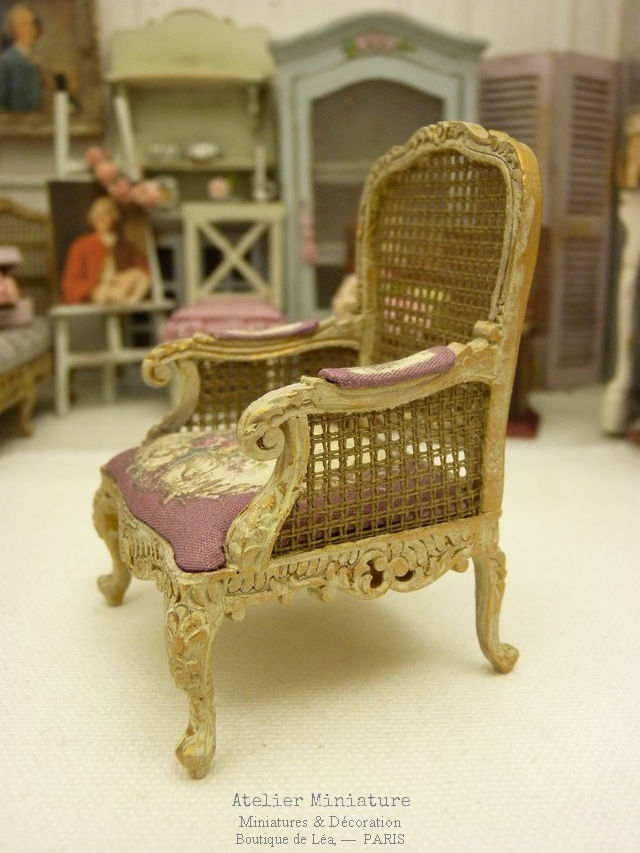 Thumbnail: Fauteuil Louis XV, Aubusson Prune, Imitation Cannage, Maison de Poupée, 1/12