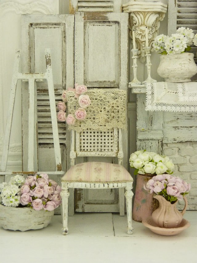 Miniature : Chaise Miniature de style Gustavien, Imitation Cannage, Blanc, 1/12