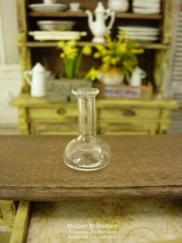Thumbnail: Vase Miniature en Verre Soufflé, Maison de Poupée, Échelle 1/12