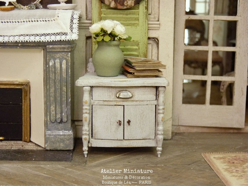 Thumbnail: Chevet Miniature en Bois, Shabby Bleu Pâle, Maison de Poupée, 1/12