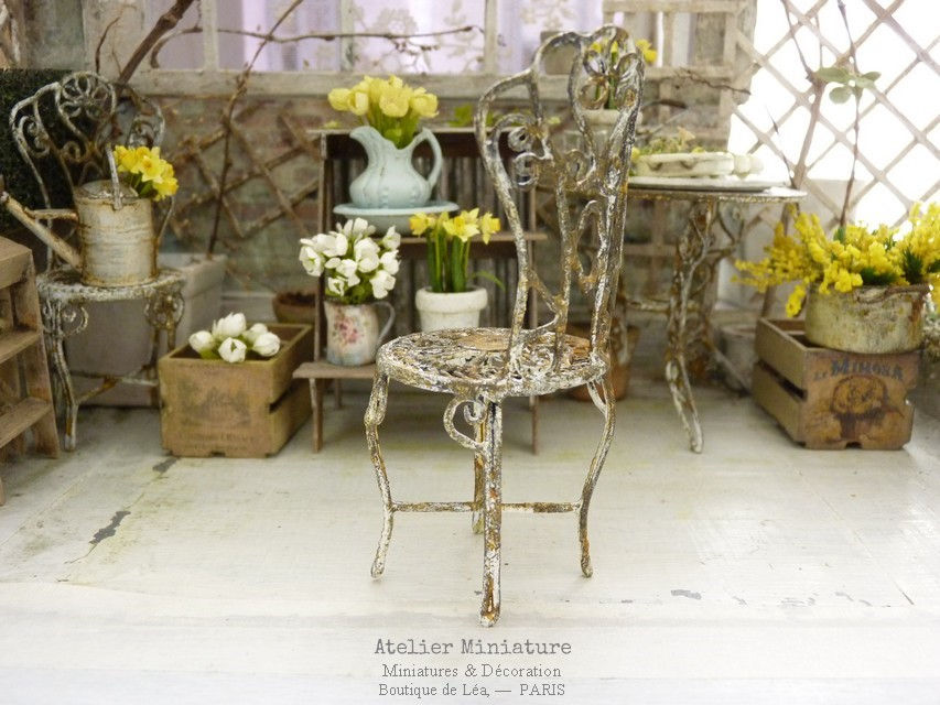 Miniature : Chaise de Jardin en Métal, Blanc Rouillé, Maison de Poupée 1/12