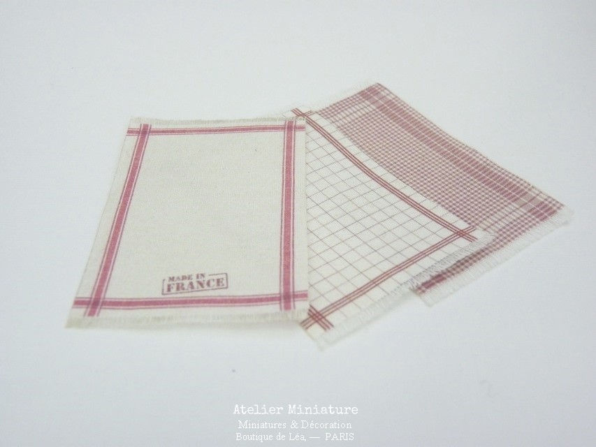Miniature : Set de Trois Torchons de Cuisine, Campagne Vintage, Échelle 1/12