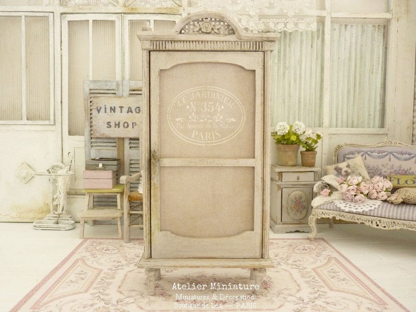 Armoire Lingère Placard en Bois, Tissu Imprimé, Maison de Poupée, Échelle 1/12