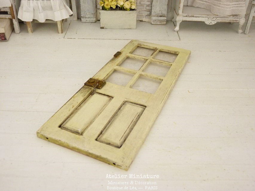 Miniature : Porte d'Atelier, Jaune Vanille vieilli, Maison de Poupée, Échelle 1/12