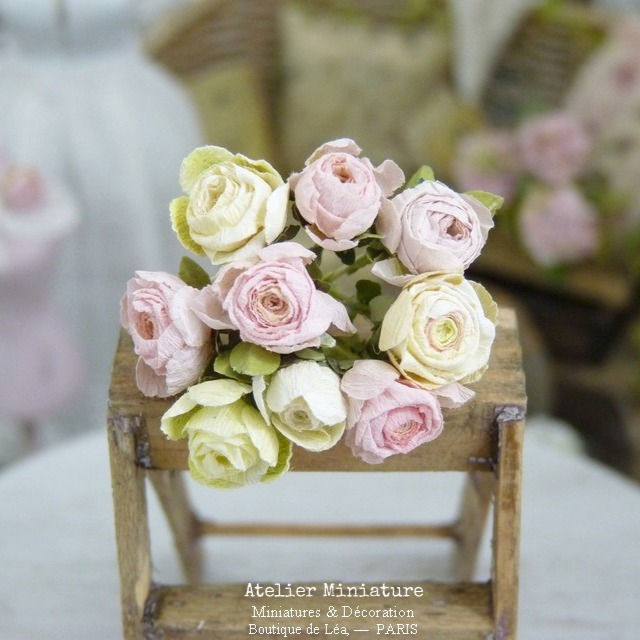 Bouquet de Roses Roses et Jaunes Miniatures, Fleurs en Papier, 100% fait main
