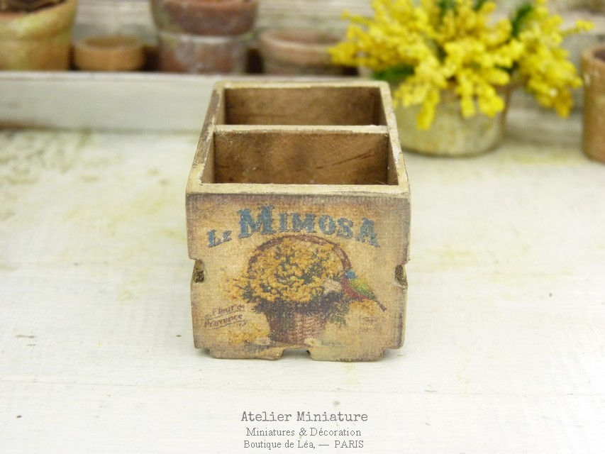 Thumbnail: Cagette Miniature en Bois, 2 casiers, Bois Vieilli, Échelle 1/12