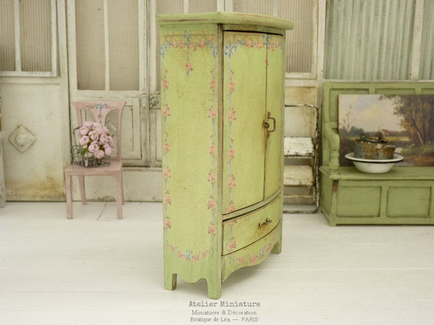 Miniature : Armoire Penderie Lingère, Miniature en Bois, Maison de Poupée, 1/12