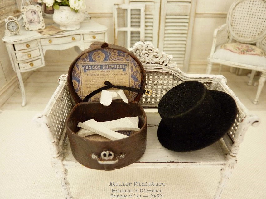 Thumbnail: Black Hat, Hat Box leather imitation, Shirt collars & Node 1900, 1/12