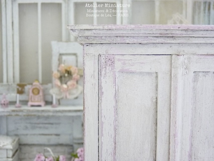Thumbnail: Armoire Lingère Bicolore, Miniature en Bois, Maison de Poupée, 1/12
