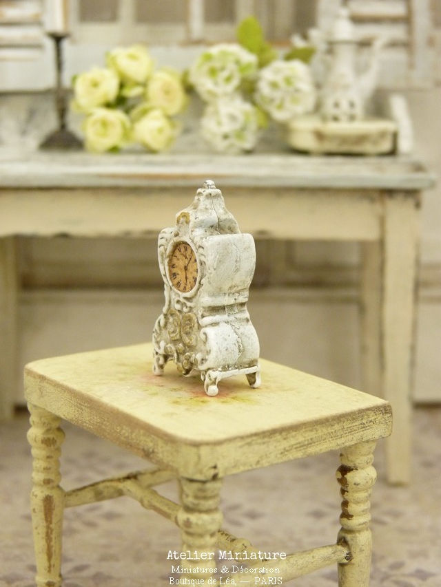 Miniature : Horloge Miniature Métal, Shabby Chic? 1/12