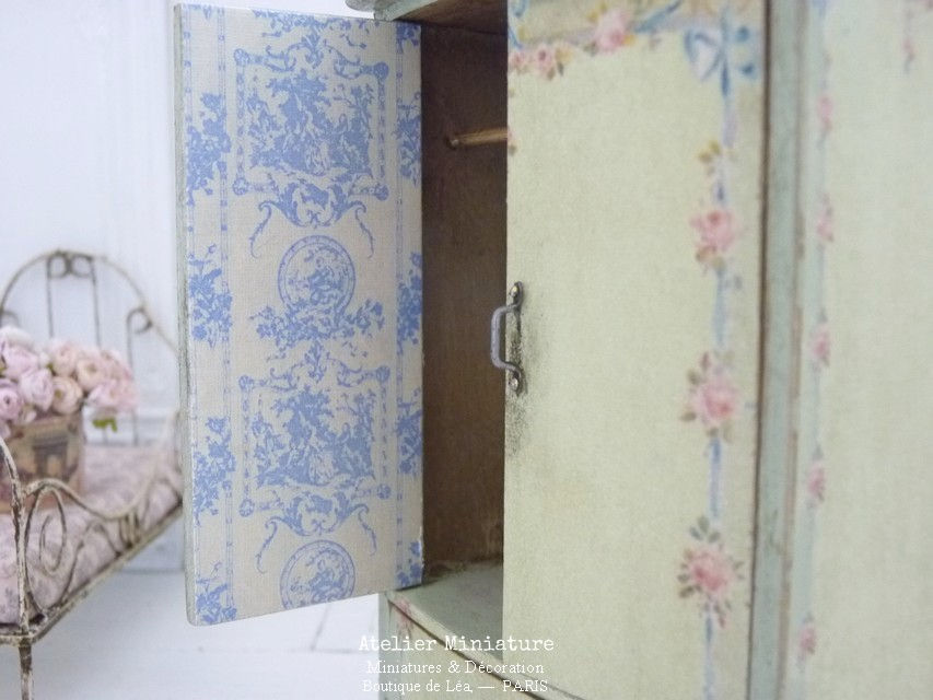 Thumbnail: Armoire Penderie Lingère, Duo de Verts, Miniature en Bois, Maison de Poupée