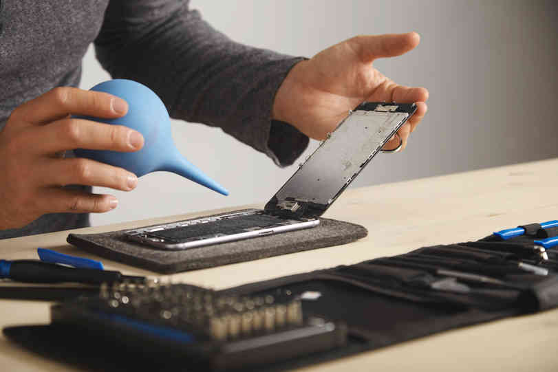 Oneplus service center in Thrissur.jpeg